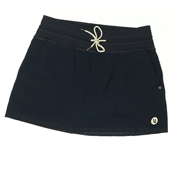 Vuori Seabreeze Skirt ✨ Ink (Navy Blue) ✨ Medium - Picture 3 of 10